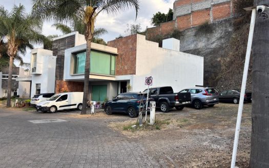 Terreno en venta- Fracc Privado (salida Mil Cumbres) $ 1,300,000