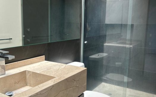 Casa en Renta – El Olivar, Altozano $16,500