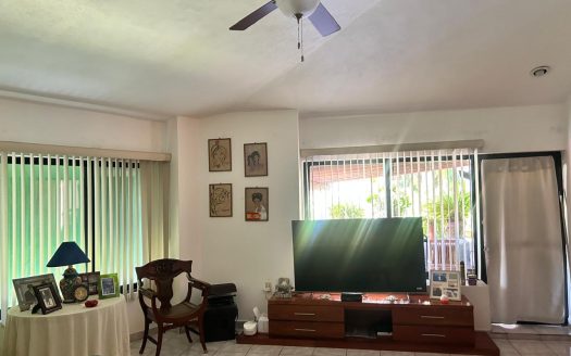 Casa Vacacional con Alberca Privada en Ixtapa $10,000,000