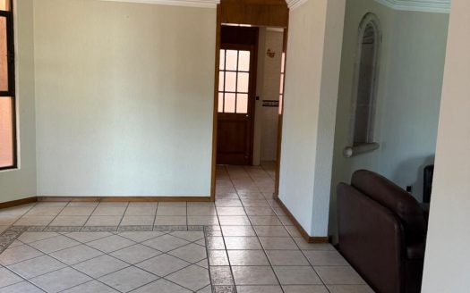 Casa Exclusiva en Arboledas La Huerta
