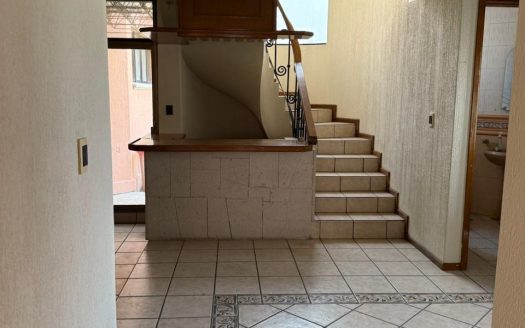 Casa Exclusiva en Arboledas La Huerta