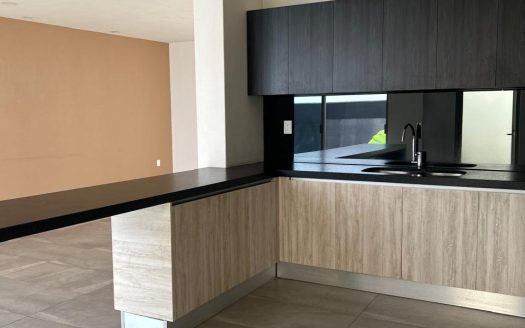Casa en Renta – El Olivar, Altozano $16,500