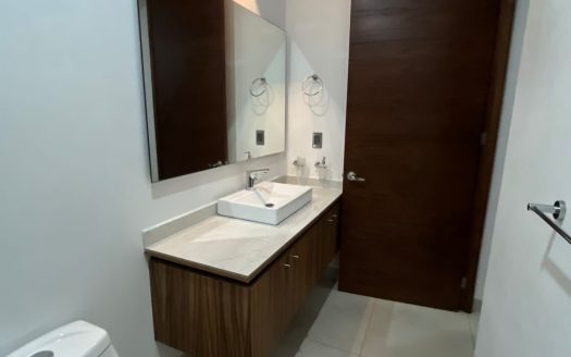 Departamento Moderno con Servicios – Excelente Ubicación