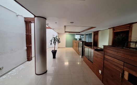 Renta de inmueble con jardín y temazcal