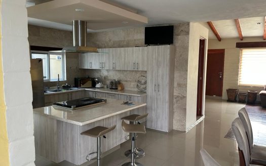 Casa amueblada en renta cerca de Pancoupé Hoyo 19