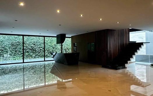 Residencia de Lujo en Renta con Vista al Campo de Golf | Altozano
