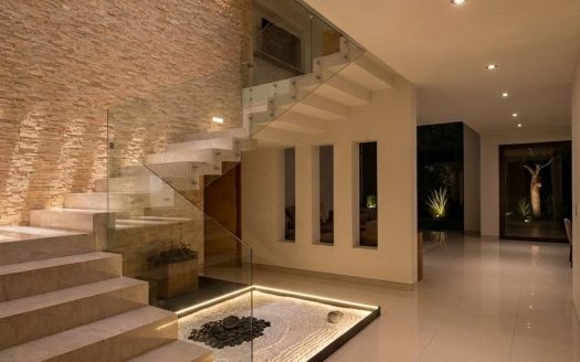 Residencia de lujo con vista boscosa – Altozano