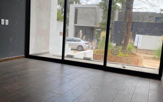 Casa en fraccionamiento privado – Vistas Altozano