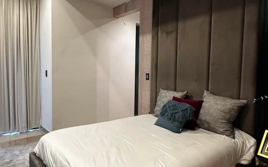 Residencia de Lujo en Renta con Vista al Campo de Golf | Altozano